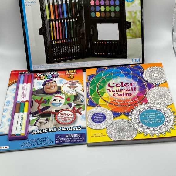 Color and crayons, coloring books - Picture 5 of 16